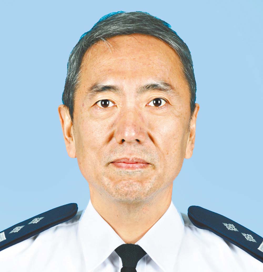 Chan Hung-yiu&lt;br&gt;Retired Senior Inspector, Mr Chan served in the - 20140716_83b12